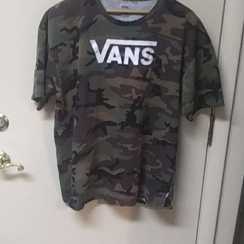 Vans camouflage t-shirt